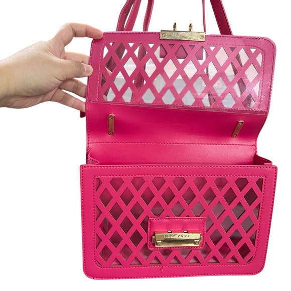 NICOLE MILLER NEW YORK Pink Crossbody Bag Adjustable Straps Barbiecore Casual - Picture 5 of 8